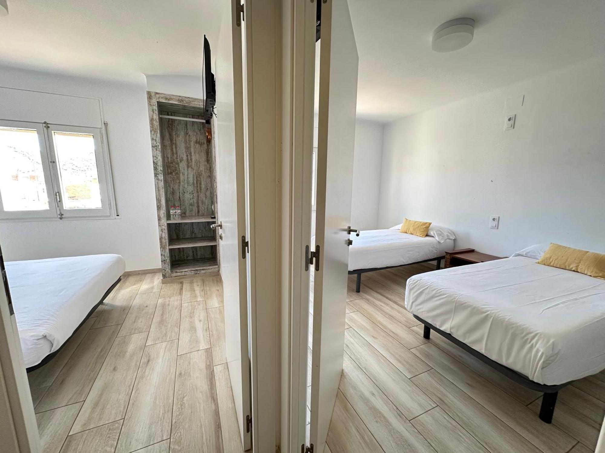 Agi Gloria Rooms Roses Bagian luar foto