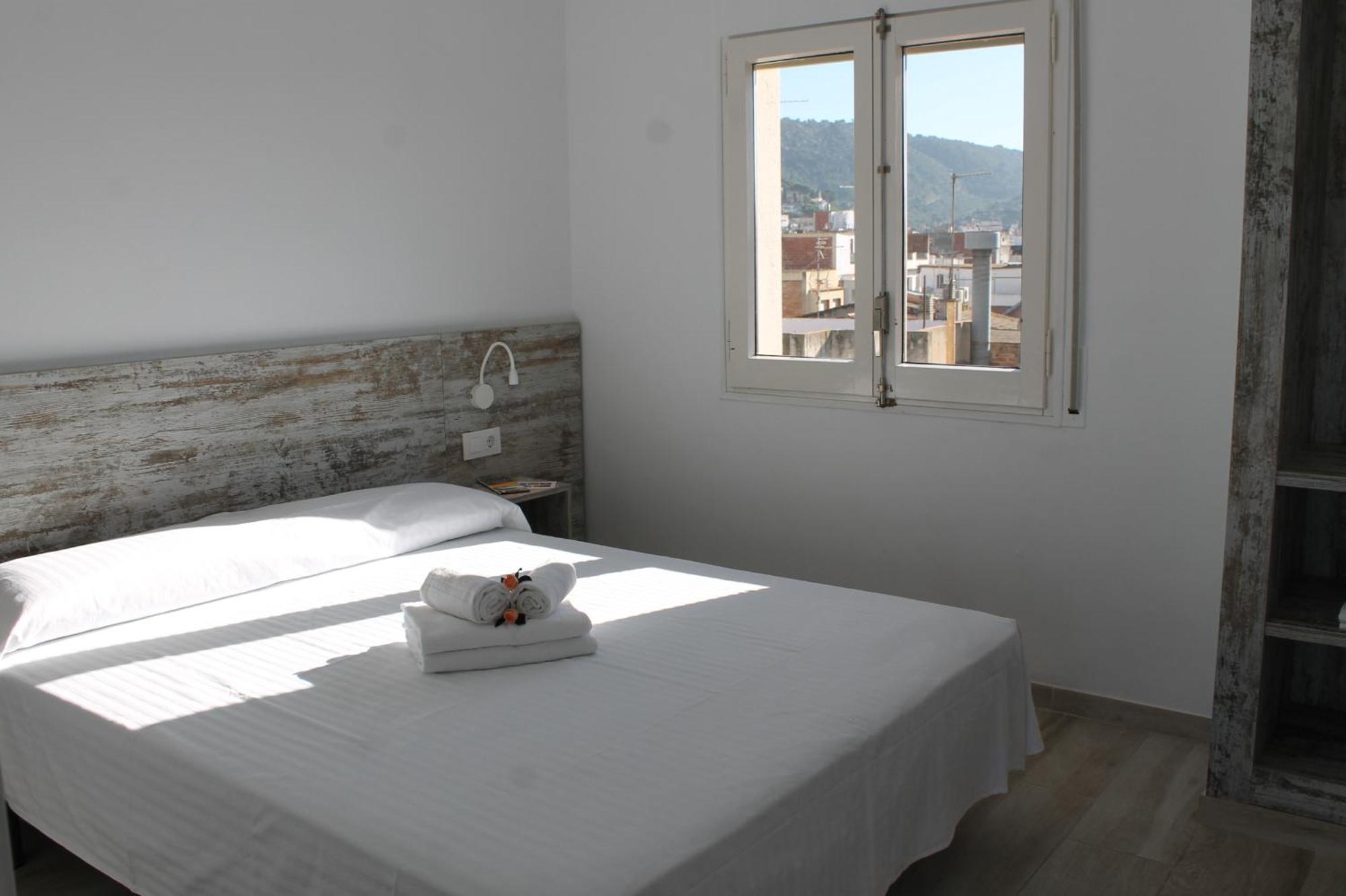 Agi Gloria Rooms Roses Bagian luar foto