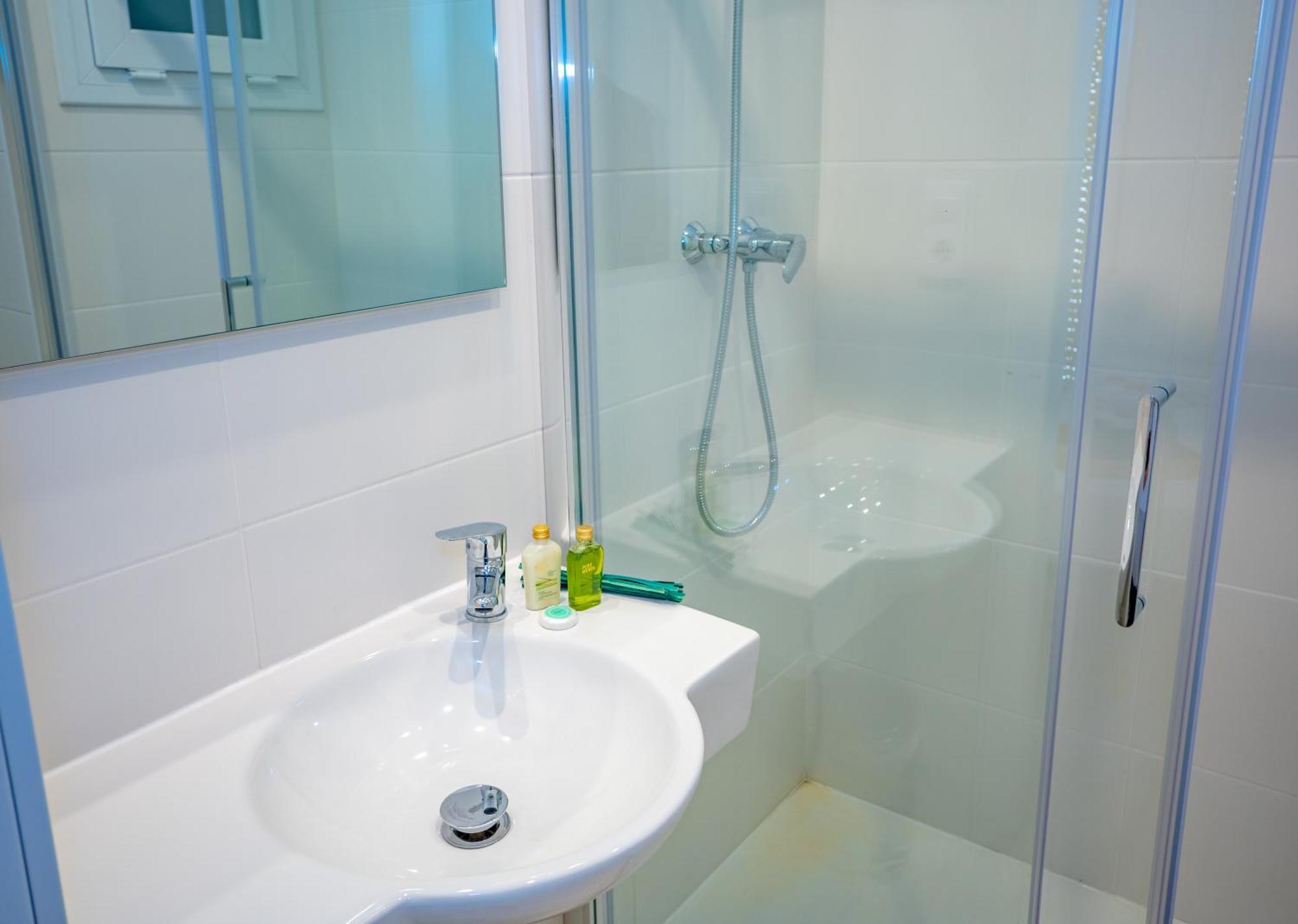 Agi Gloria Rooms Roses Bagian luar foto